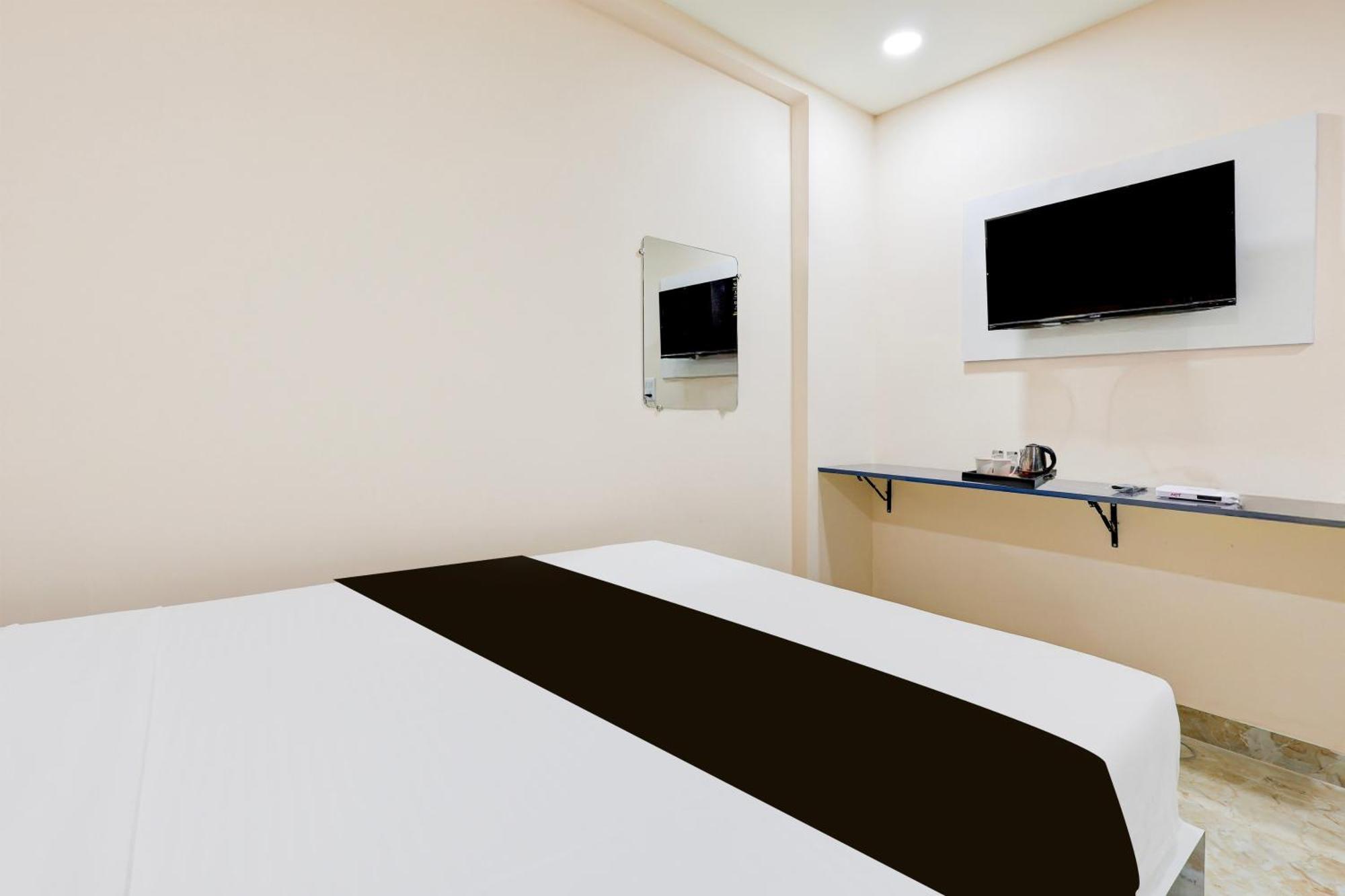 Super Townhouse Mvp Sector With Kailasagiri Hill View Pedda Waltair Экстерьер фото
