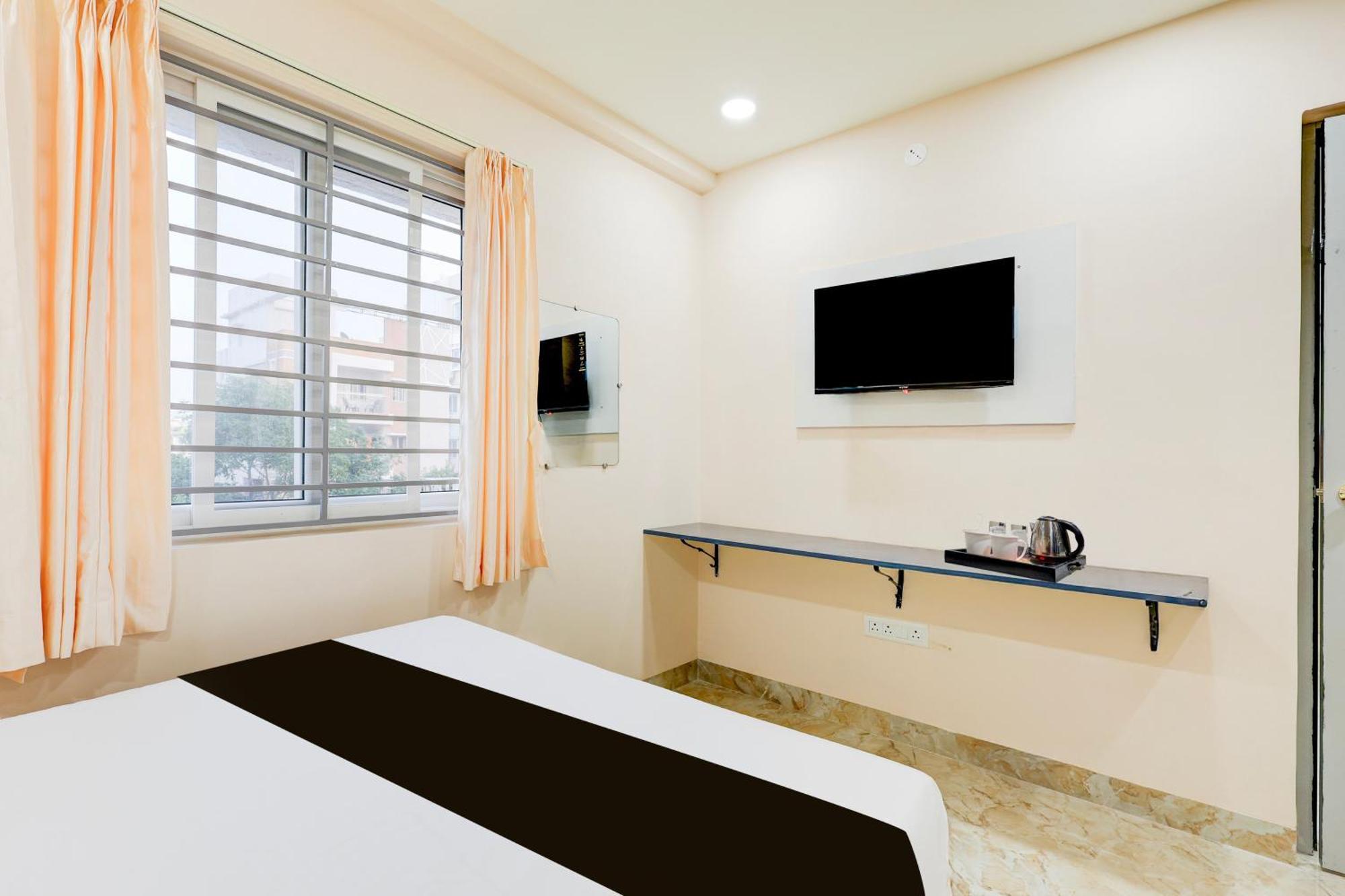 Super Townhouse Mvp Sector With Kailasagiri Hill View Pedda Waltair Экстерьер фото