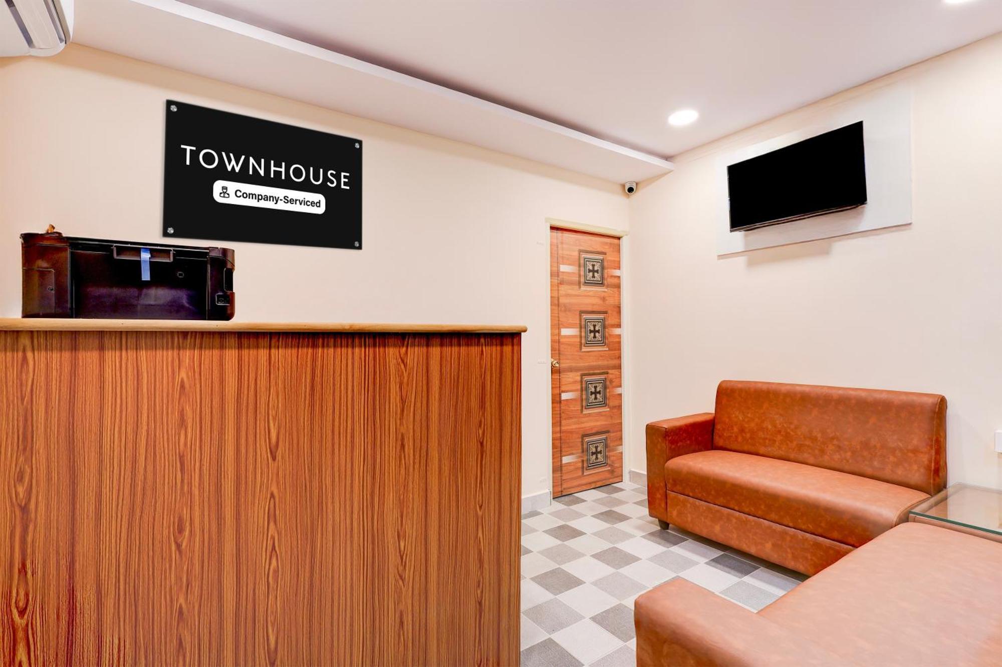 Super Townhouse Mvp Sector With Kailasagiri Hill View Pedda Waltair Экстерьер фото